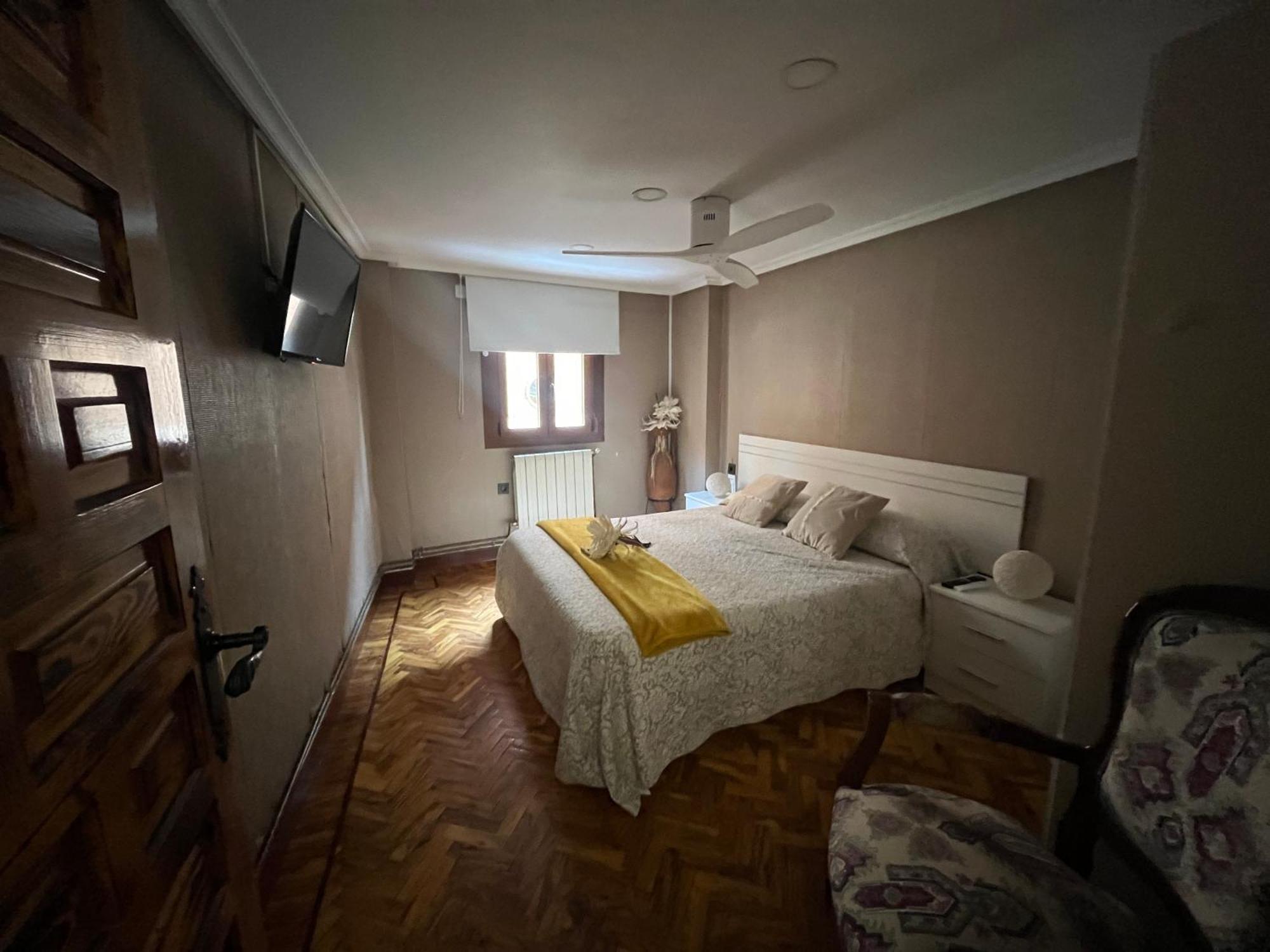 Casa Zurradores Тудела Екстериор снимка